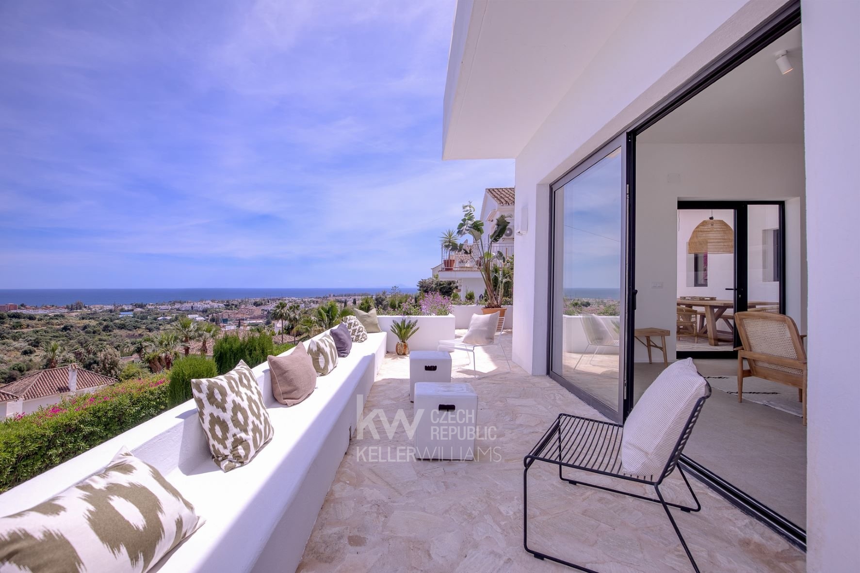 Prodej vily 4+kk 245 m2 se zahradou 311m2 - Marbella