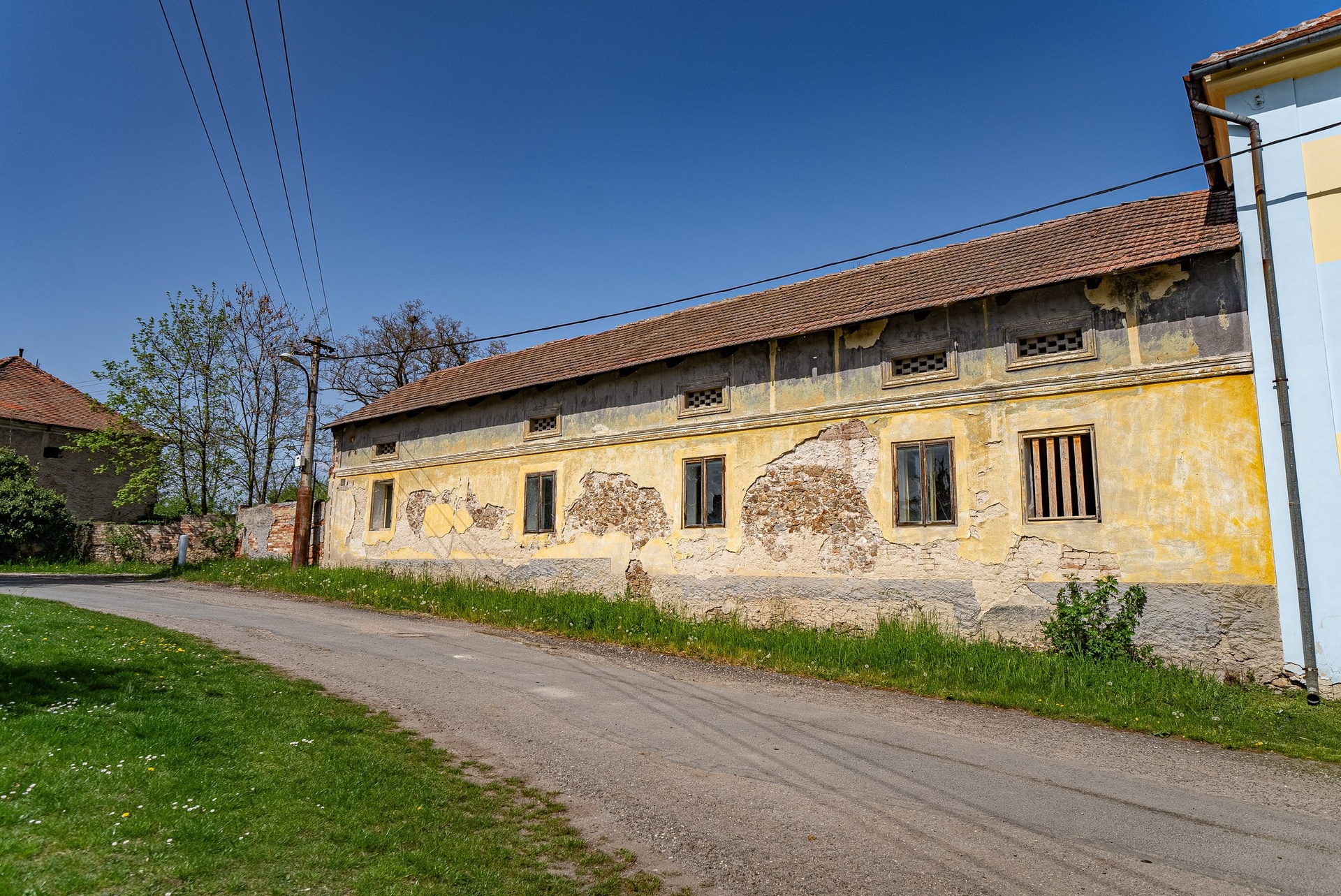 Prodej domu s historickým duchem v srdci Chotouně, okr. Kolín