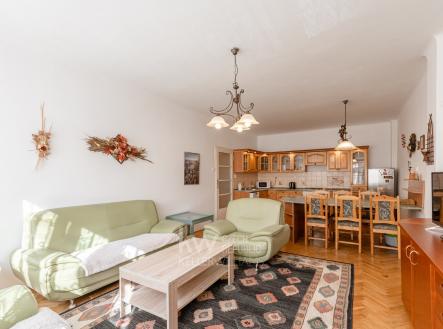 HUD_2092-10-HDR | Pronájem bytu, 4+kk, 80 m²