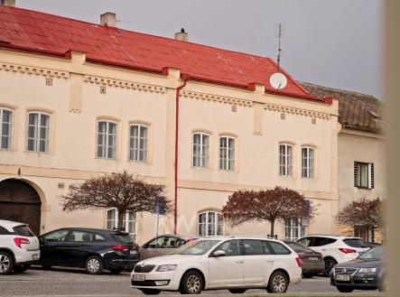 Prodej - nájemní dům, 552 m²