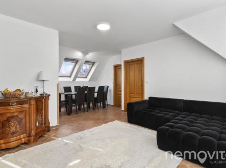 @renemuska #realitnimakler #nemovito #prodej #dum #říčany #dvougenerační | Prodej - dům/vila, 200 m²