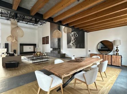 IMG-20250504-WA0128 | Prodej - dům/vila, 323 m²