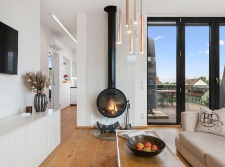 Obývací prostor se vstupy na terasy | Pronájem bytu, 3+1, 103 m²