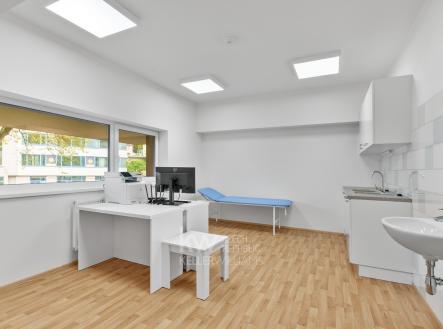 DSC07143 | Pronájem - komerční objekt, jiný, 71 m²