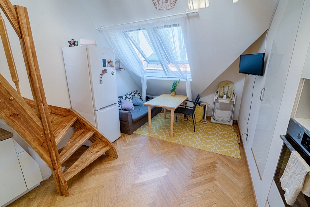 @renemuska #pronajem #byt #namestibratrisynku #nusle #praha #terasa #balkon #vyhled