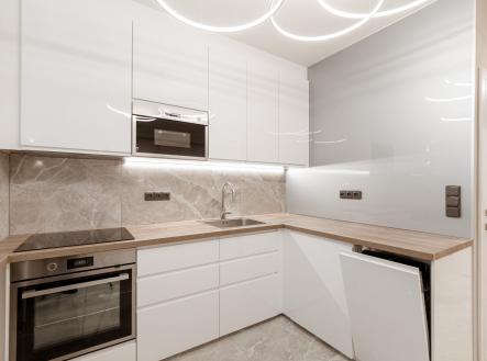 HUD_1565-HDR | Pronájem bytu, 2+1, 60 m²