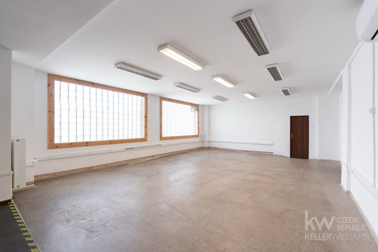 Kanceláře Louny-6 ve velké velikosti