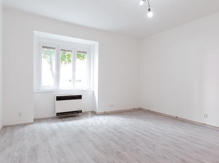 Pronájem bytu, 1+kk, 34 m² obrázek