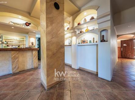 545276736_4112670802302840_880790321840414289_n (1) | Pronájem - restaurace, 110 m²