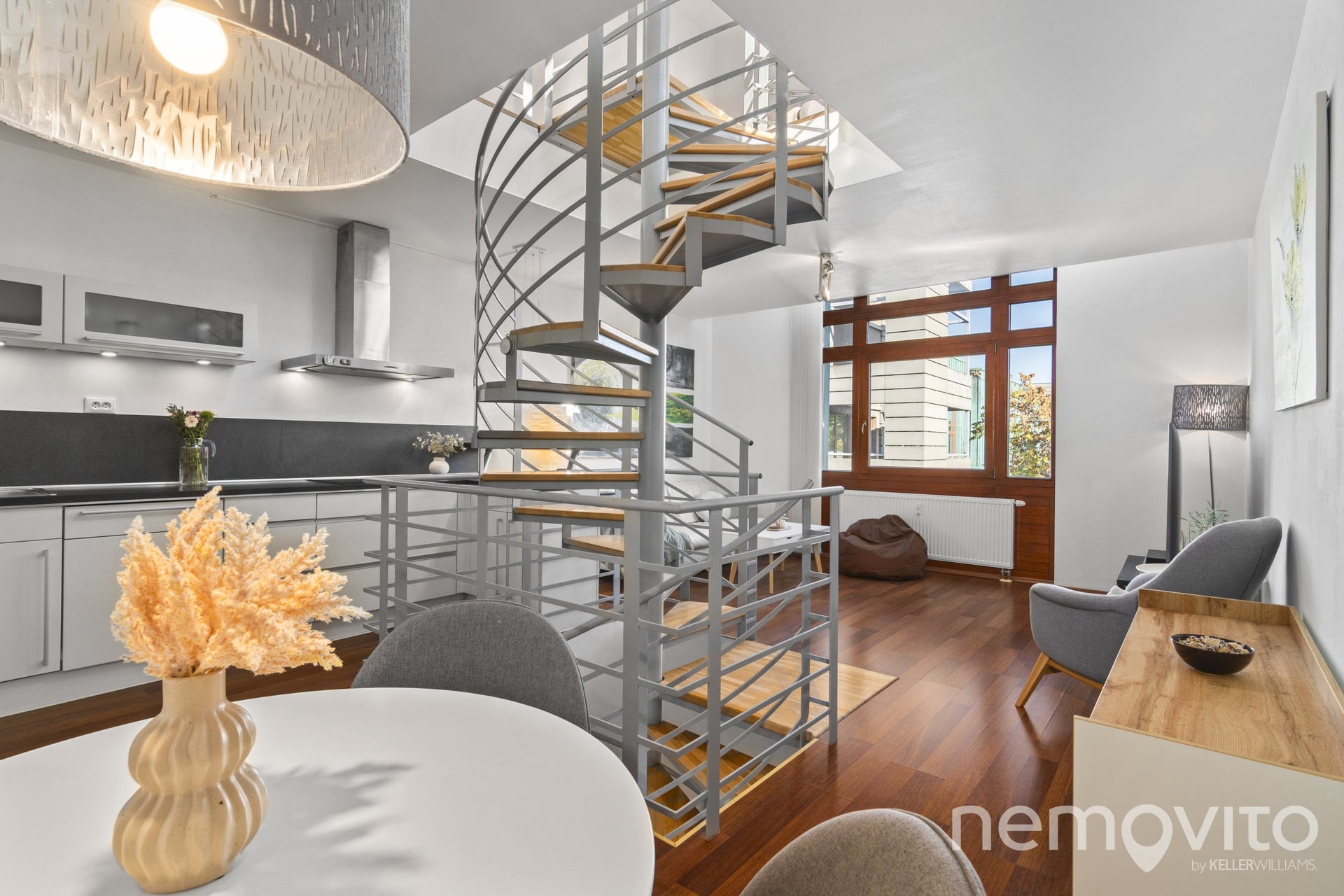 @renemuska #prodej #loftovýbyt #loftypalmovka