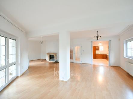 Pronájem - dům/vila, 251 m² obrázek