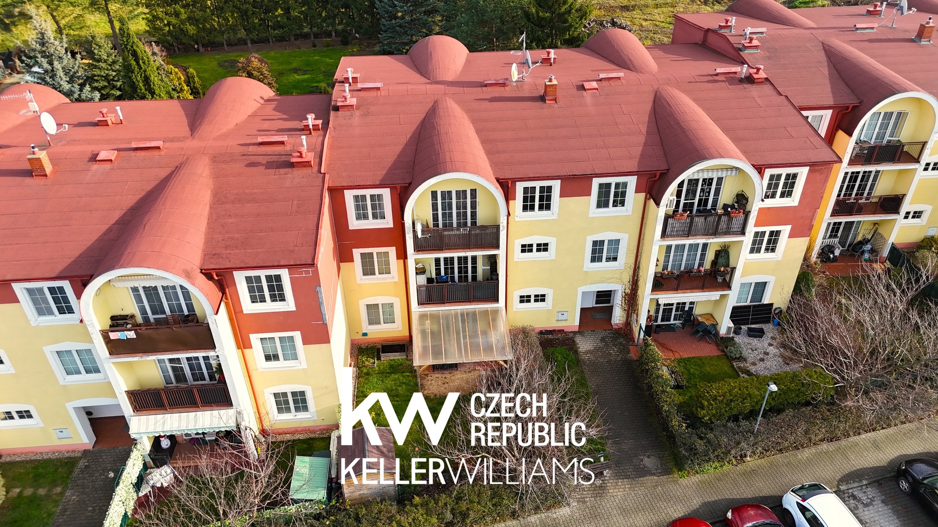 dji_fly_20251209_114030_0001_1765397387273_photo