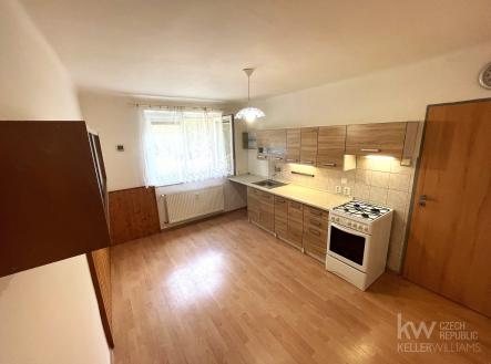 kuchyně 2 | Pronájem bytu, 2+1, 58 m²
