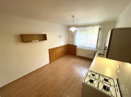 kuchyně 1 | Pronájem bytu, 2+1, 58 m²