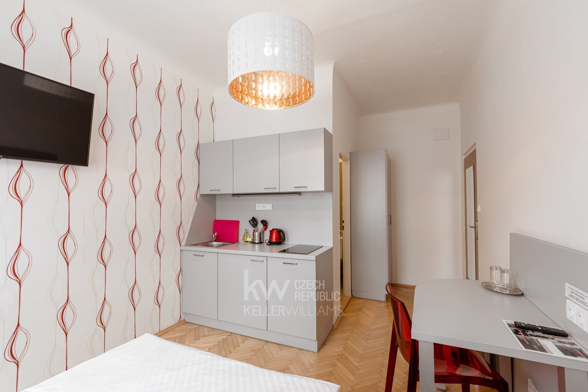 pronajem-bytu-1-kk-18-m2-praha-nusle-hud-0087-34-hdr-68d213