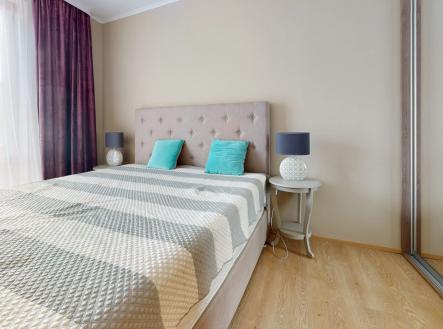 Nad-Rokoskou-Bedroom | Pronájem bytu, 2+kk, 47 m²