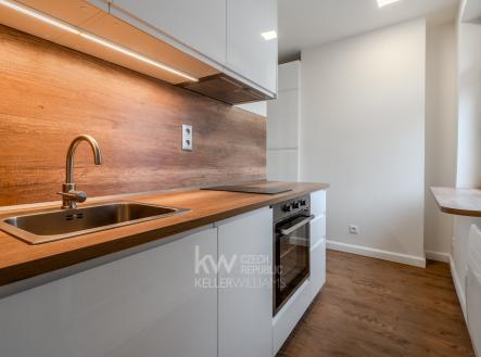 Byt 1+1, ul. Veleslavínská - Vrzáková & Boháč | Pronájem bytu, 1+1, 34 m²