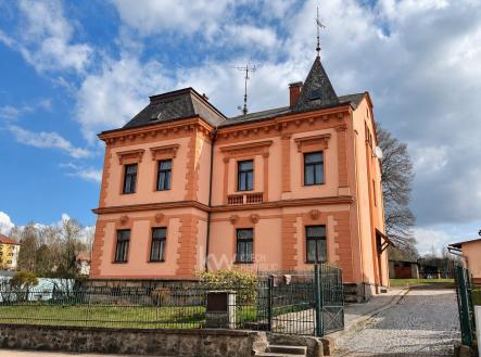 foto-nove-pohled-dum | Prodej - dům/vila, 434 m²