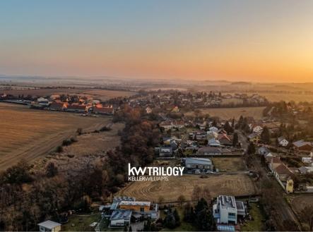 3 | Prodej - pozemek pro bydlení, 1 110 m²