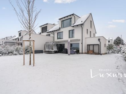 Zahrada domu | Prodej - dům/vila, 168 m²