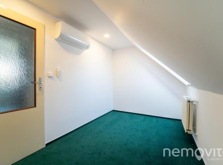 DSC03046-HDR | Pronájem - kanceláře, 11 m²