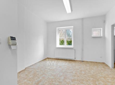 DSC07693 | Pronájem - komerční objekt, jiný, 88 m²