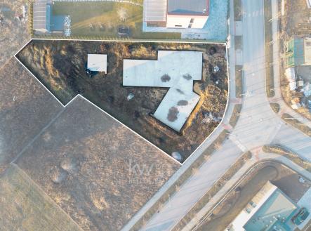 Pohled shora - vyznačená hranice pozemku | Prodej - pozemek pro bydlení, 1 067 m²