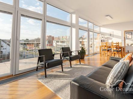 obývací část od dveří | Prodej bytu, 3+kk, 142 m²