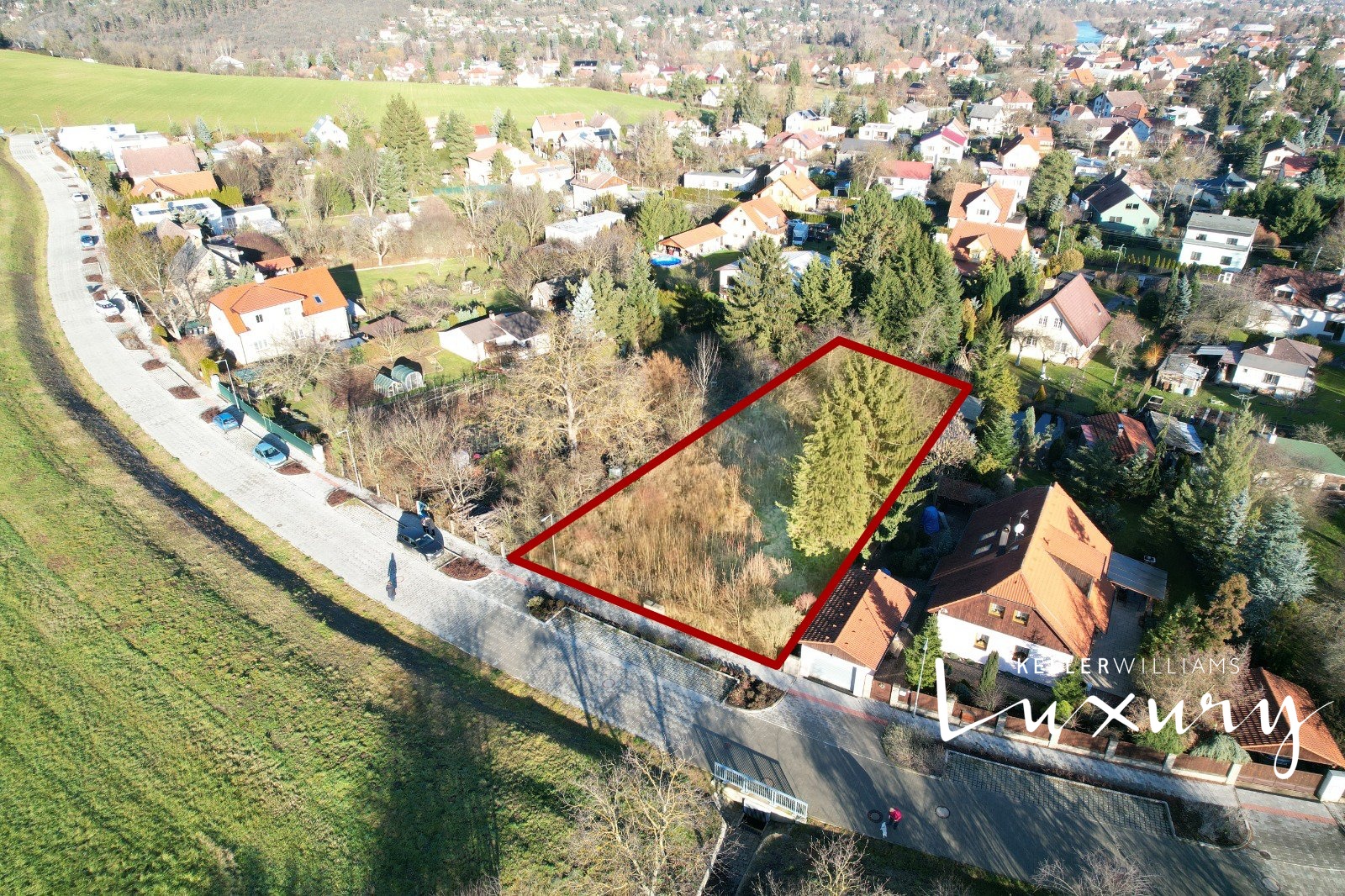Prodej stavebního pozemku 1 180 m², Řevnice