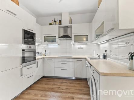 @renemuska #nemovito #prodej #byt #karlin | Prodej bytu, 2+1, 72 m²