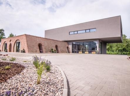 Příjezdová cesta | Pronájem - kanceláře, 54 m²