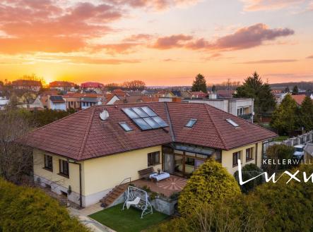 Prodej - dům/vila, 286 m²