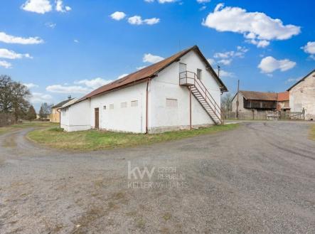 hf_20260403_135701_920d8076-dadc-43b0-b76c-1379e32a0450 | Prodej - obchodní prostor, 420 m²