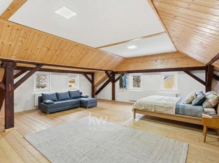 hf_20260401_194025_036d64ec-c883-410e-898a-da9679314bdc | Prodej - zemědělský objekt, 271 m²