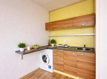 kuchyně | Pronájem bytu, 1+kk, 35 m²