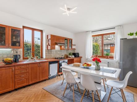 Pohled na kuchyni 2 | Prodej - dům/vila, 121 m²
