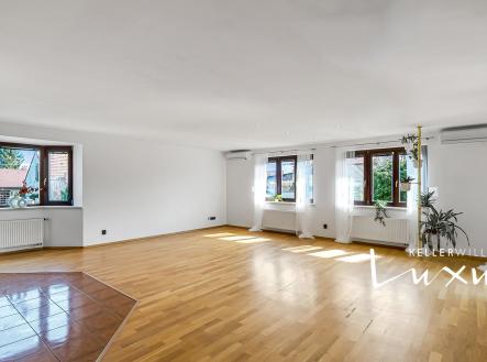 Obývací pokoj | Prodej - dům/vila, 286 m²