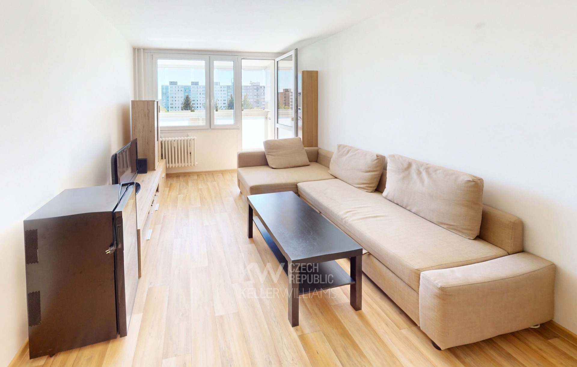 OBÝVACÍ POKOJ/LIVING ROOM