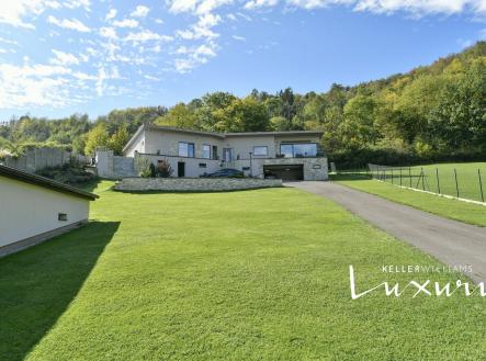 K | Prodej - dům/vila, 190 m²