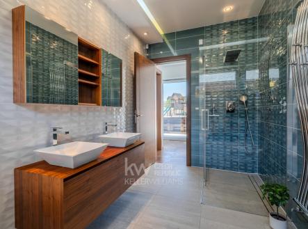 Dům, ul. Krajní - Vrzáková & Boháč | Pronájem - dům/vila, 156 m²