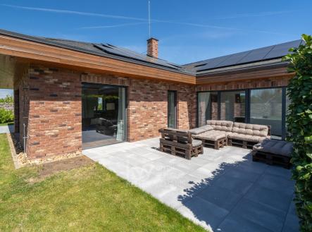 Dům, ul. Krajní - Vrzáková & Boháč | Pronájem - dům/vila, 156 m²