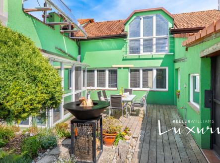 P1782095 | Prodej - dům/vila, 319 m²