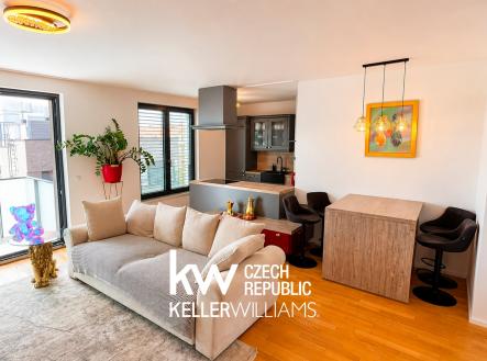 Foto_Obyvak_Kuchyne_original | Prodej bytu, 2+kk, 67 m²