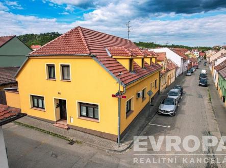 Prodej - dům/vila, 288 m²