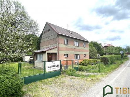 pohled na dům | Prodej - dům/vila, 380 m²