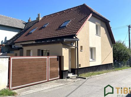 13 | Prodej - dům/vila, 180 m²