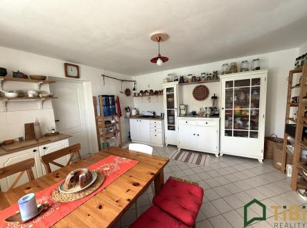 kuchyně s jídelním koutem | Prodej - dům/vila, 200 m²