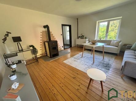 dd56dd39-b85b-46c0-9e2e-c6d29a9c14f3 | Prodej - dům/vila, 220 m²