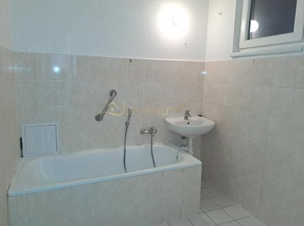20250102_133641.jpg | Pronájem bytu, 1+1, 40 m²