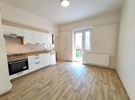 20250430_151843.jpg | Pronájem bytu, 3+1, 86 m²